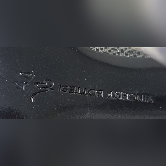 Elegant Black and Silver Heels - Picture 8 of 13